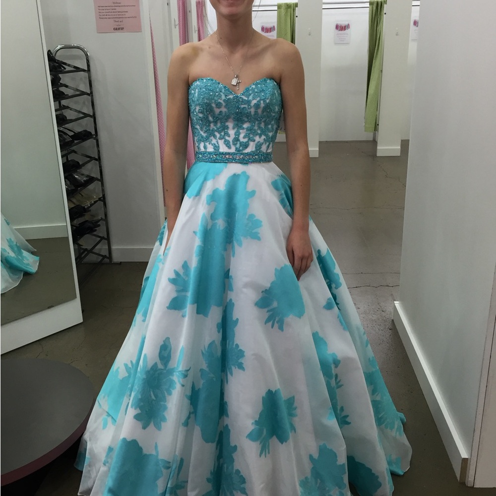 Elegant Strapless Floral Prom Dress